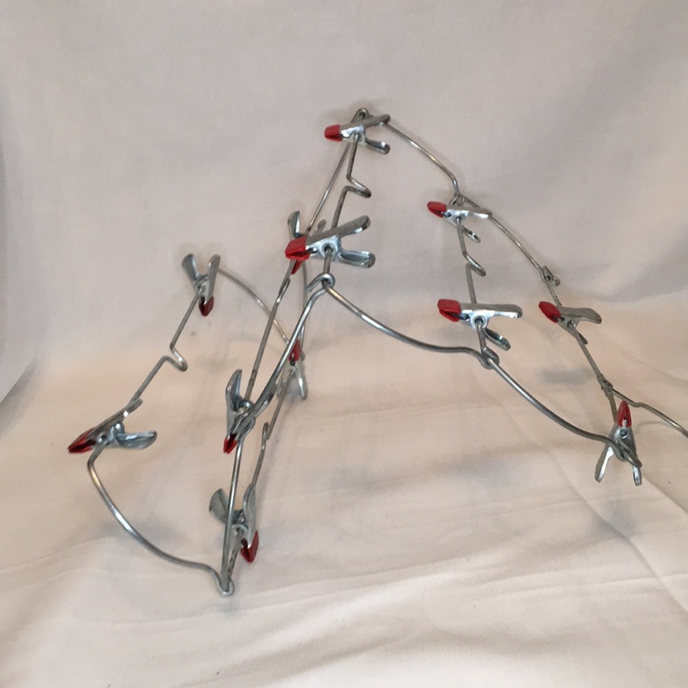 Multiple Clasp Hanger - Picture 2 of 2